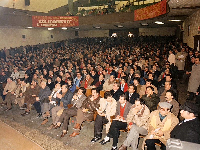Correva il 1987, a Cosenza in una gremitissima sala del Cinema Citrigno era in corso il 18° congresso provinciale del Psi