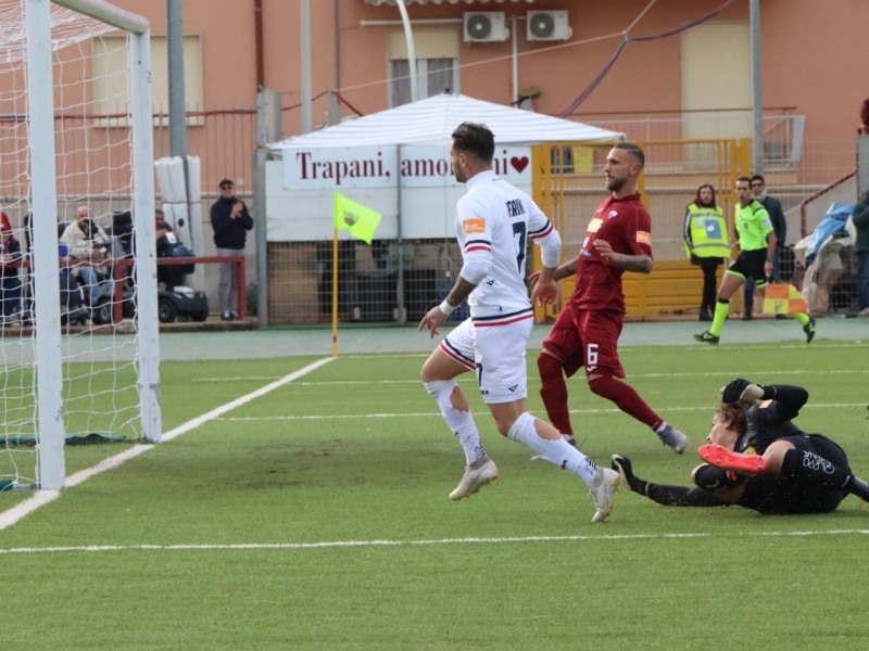 Cosenza, super Pierini non basta. A Trapani è solo 2-2. Serie B-12^ giornata. TRAPANI-COSENZA 2-2. La sintesi