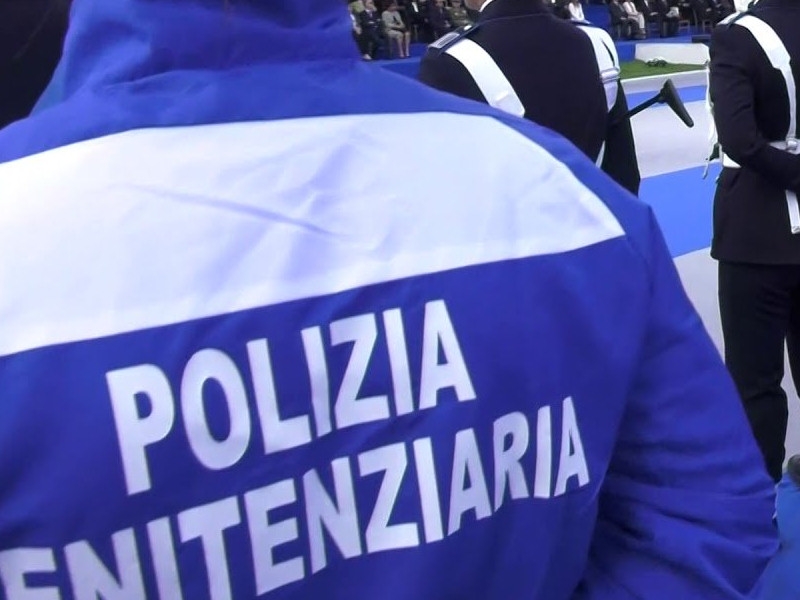 Da 7 anni attendono di entrare a far parte della Polizia Penitenziaria. Un calvario rinnovato proroga dopo proroga a cui nessun politico ha saputo (per ora) dare risposte