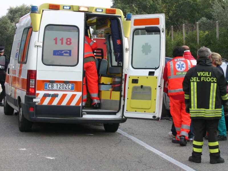 Incidente sulla A13, famiglia distrutta: morti padre, madre e neonata