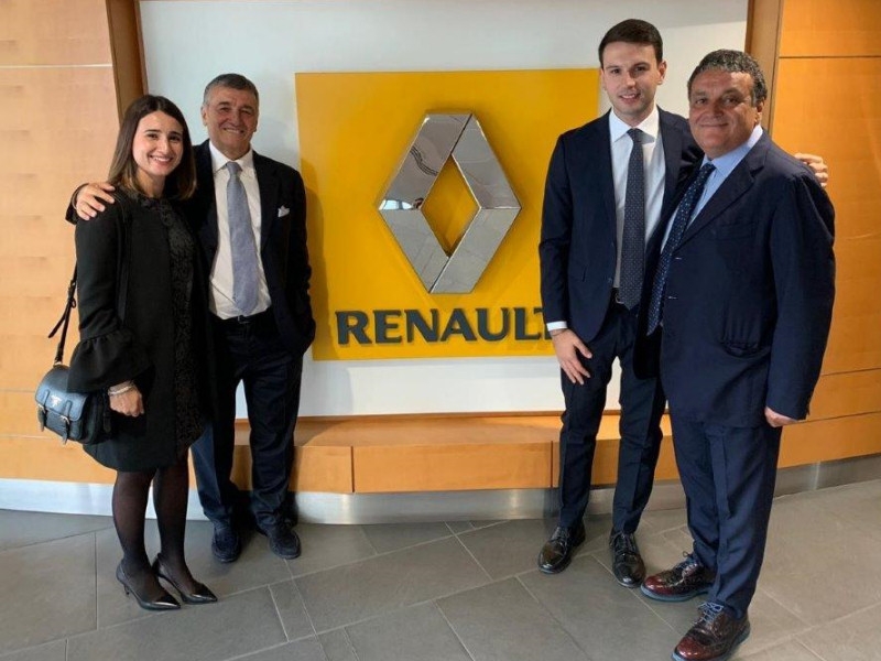 Il Gruppo Chiappetta porta il marchio Renault sulla maglia del Cosenza Calcio
